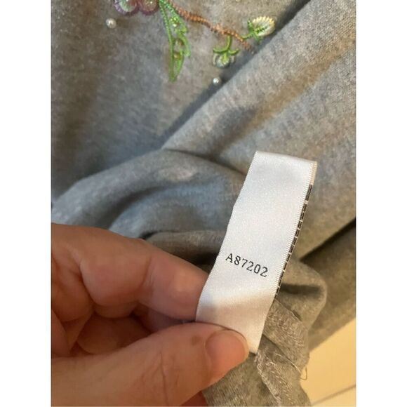 Quacker Factory LS Embroidered Top 1X - Picture 7 of 10